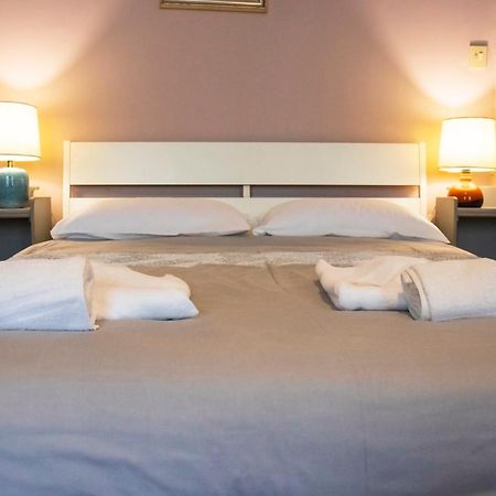 Hostel Teatro Triest Zewnętrze zdjęcie