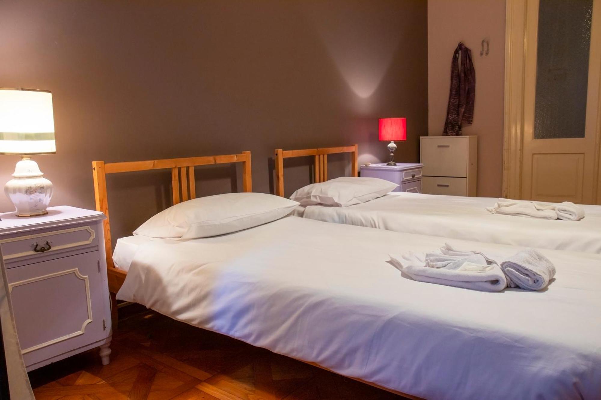 Hostel Teatro Triest Zewnętrze zdjęcie