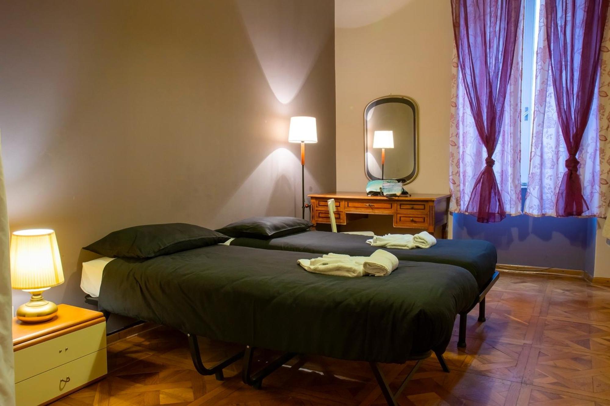 Hostel Teatro Triest Zewnętrze zdjęcie