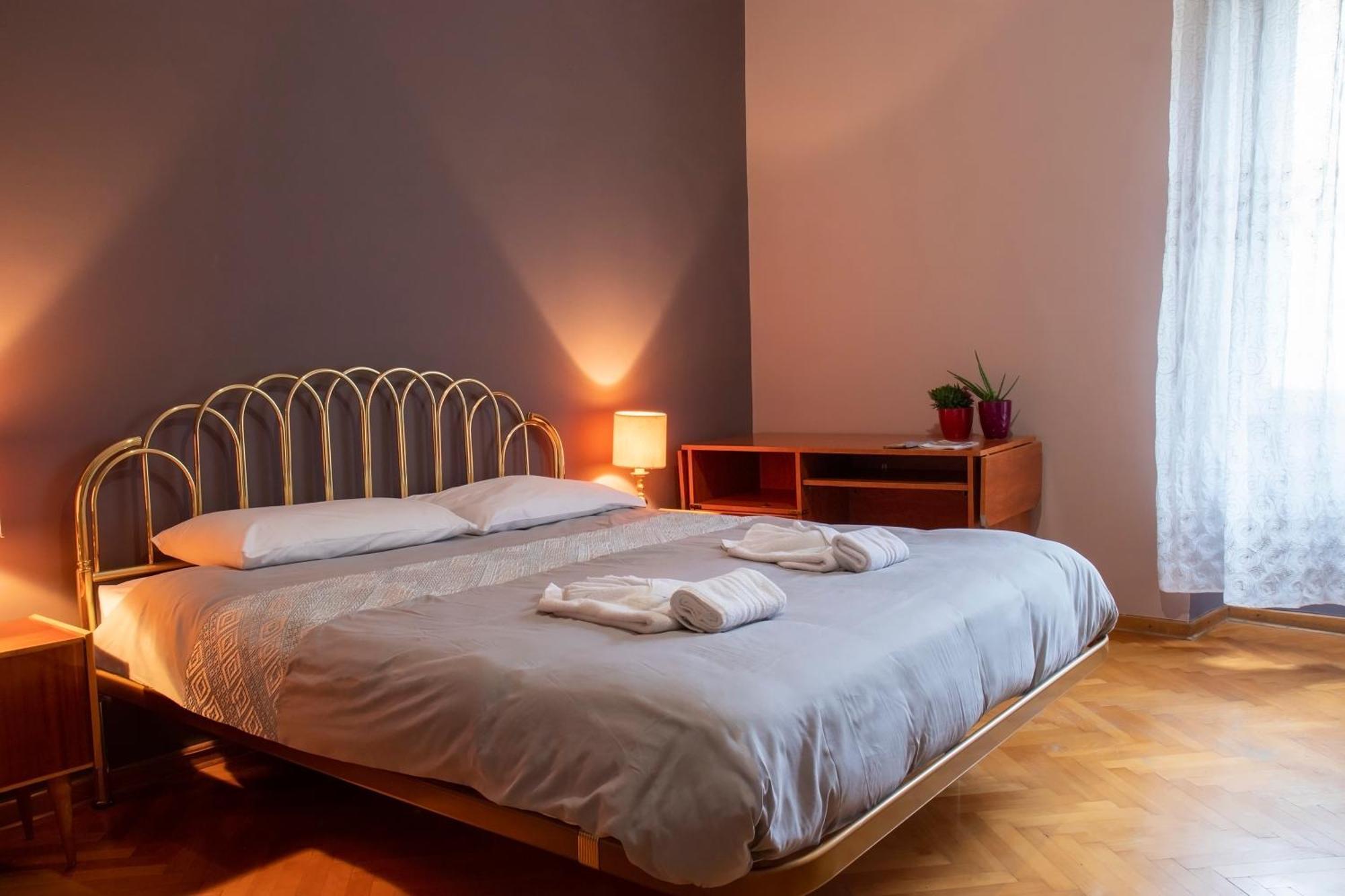 Hostel Teatro Triest Zewnętrze zdjęcie